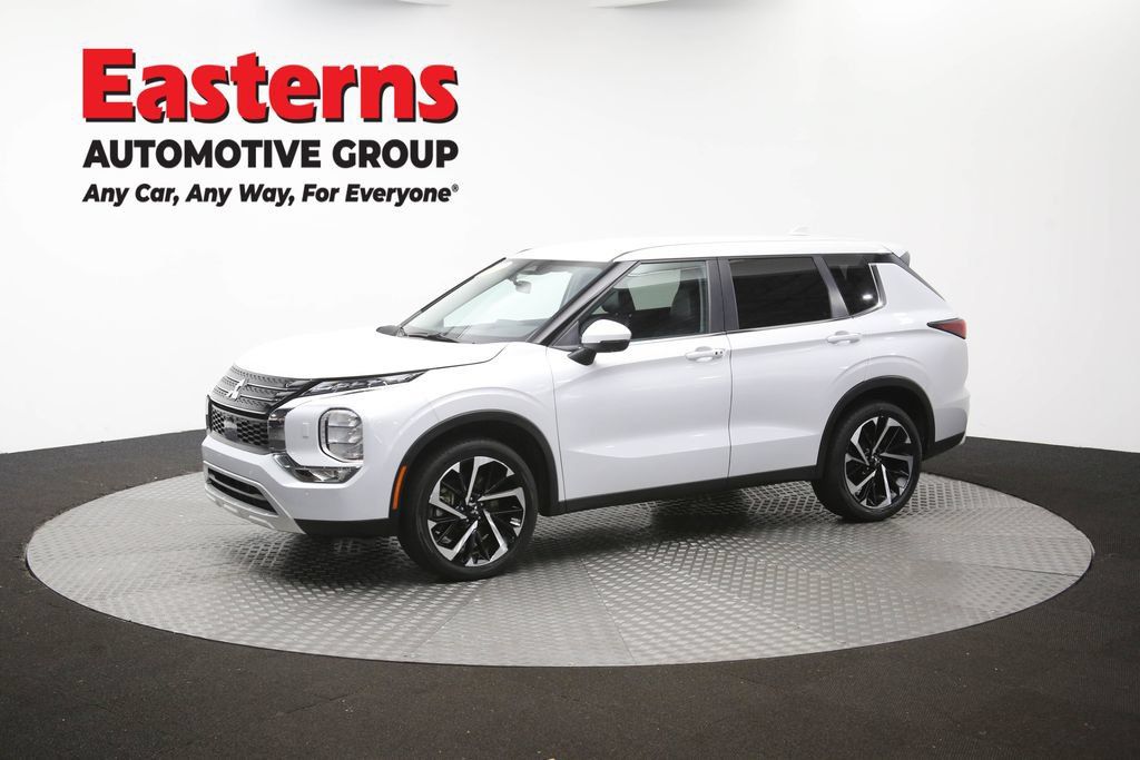 Used 2024 Mitsubishi Outlander SE AWD/4WD image 60