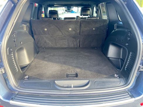 Used 2021 Jeep Grand Cherokee Limited image 19
