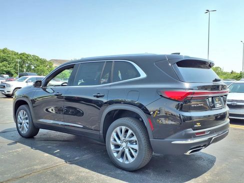 New 2025 Buick Enclave Preferred w/ Power Package image 9