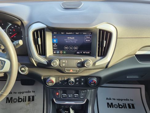 Used 2020 GMC Terrain SLT w/ Preferred Package FWD image 18