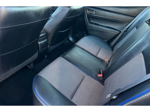 Used 2017 Toyota Corolla SE w/ Carpet Mat Package (TMS) image 13