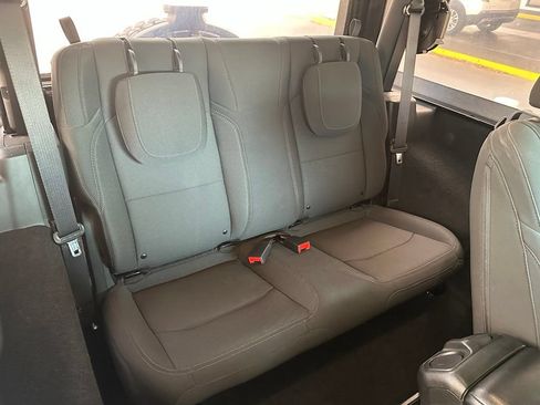 Used 2022 Jeep Wrangler Sport AWD/4WD image 27