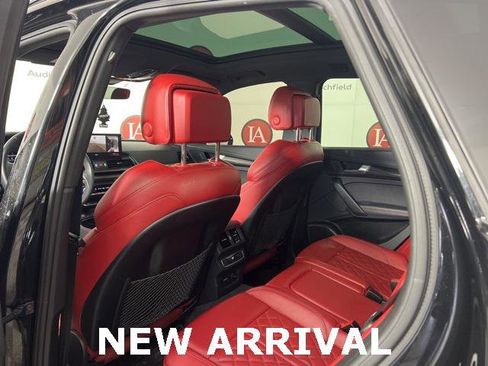 Used 2023 Audi SQ5 Premium Plus w/ Premium Plus Package image 10
