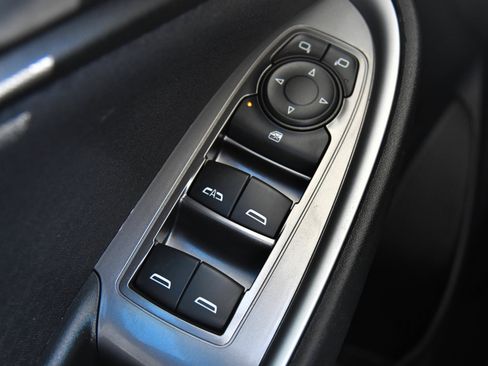 Used 2024 Chevrolet Malibu LT FWD image 31
