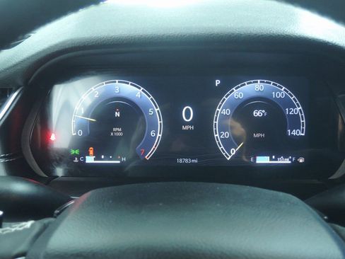 Used 2024 Jeep Grand Cherokee L Laredo image 12