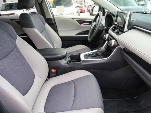 Certified 2025 Toyota RAV4 XLE w/ Convenience Package AWD/4WD image 18