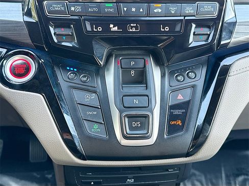 Used 2023 Honda Odyssey Elite image 17