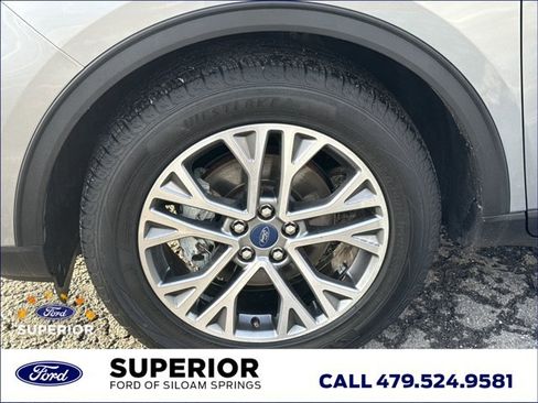 Used 2022 Ford Escape SEL image 17