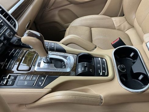 Used 2013 Porsche Cayenne image 20
