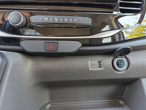 New 2025 Ford Transit 350 XLT image 24