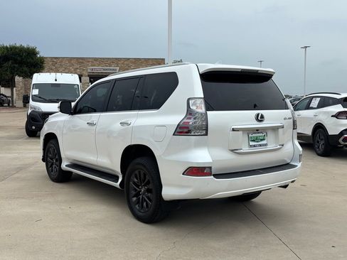 Used 2023 Lexus GX 460 Premium w/ Premium Package AWD/4WD image 3