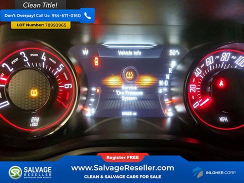 Used 2019 Dodge Challenger SXT w/ Plus Package image 12