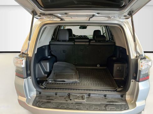 Used 2021 Toyota 4Runner Venture w/ Moonroof Package AWD/4WD image 27