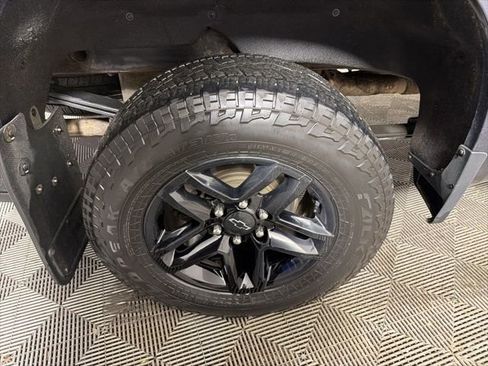 Used 2022 Chevrolet Silverado 1500 LT Trail Boss w/ Bed Protection Package image 7