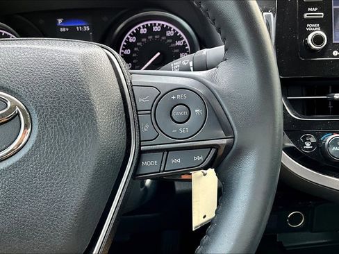 Used 2024 Toyota Camry SE image 25