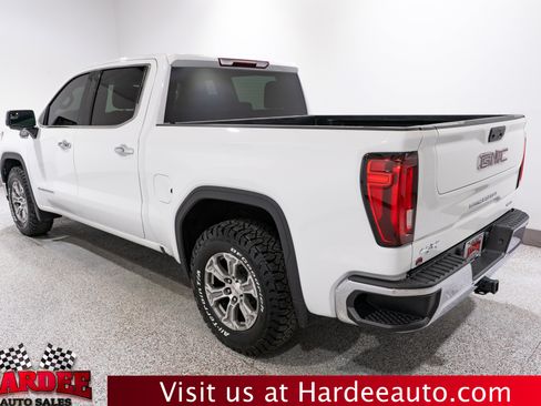 Used 2025 GMC Sierra 1500 SLT AWD/4WD image 3