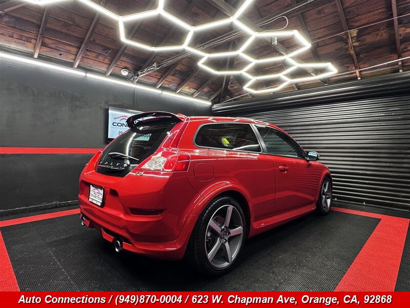 Used 2013 Volvo C30 T5 R-Design w/ Climate Pkg FWD image 3