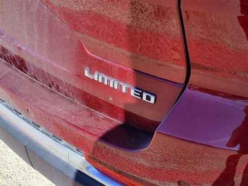 Used 2024 Jeep Grand Cherokee Limited image 7