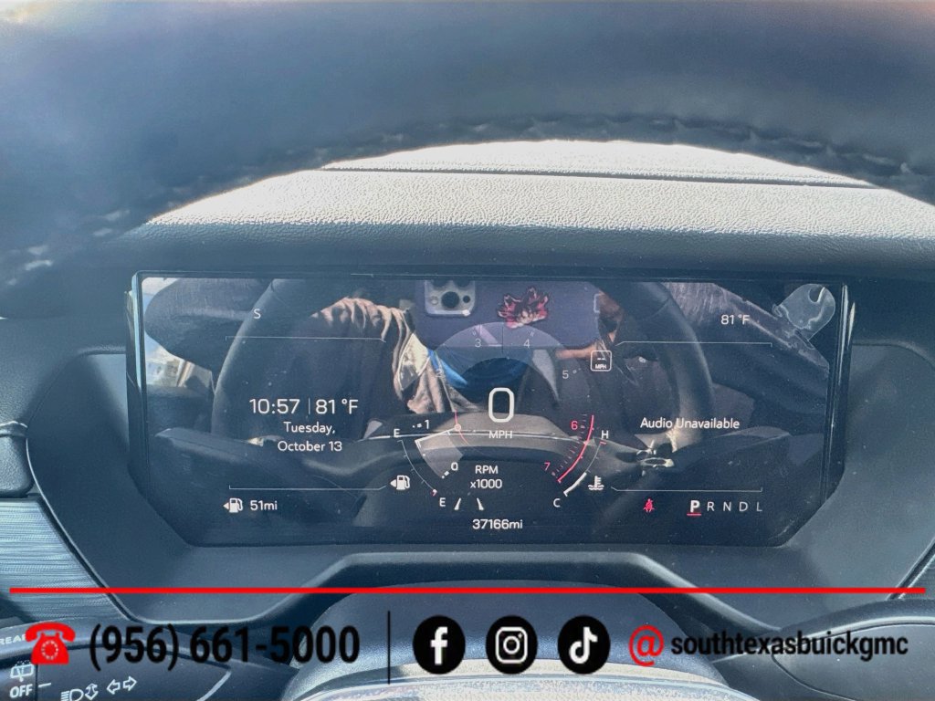 Used 2025 GMC Acadia Elevation w/ Elevation Premium Package FWD image 16