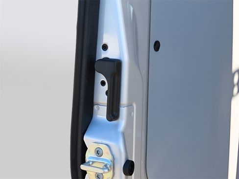 Used 2024 Mercedes-Benz Sprinter 2500 image 26