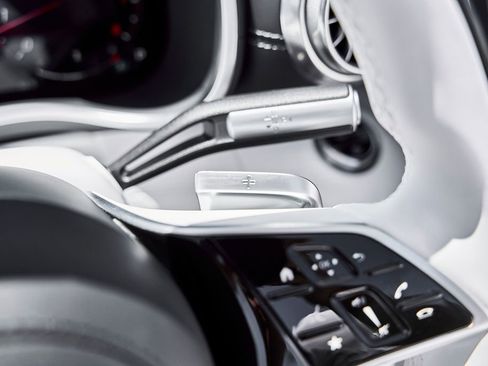 Used 2026 Mercedes-Benz Maybach SL 680 image 58