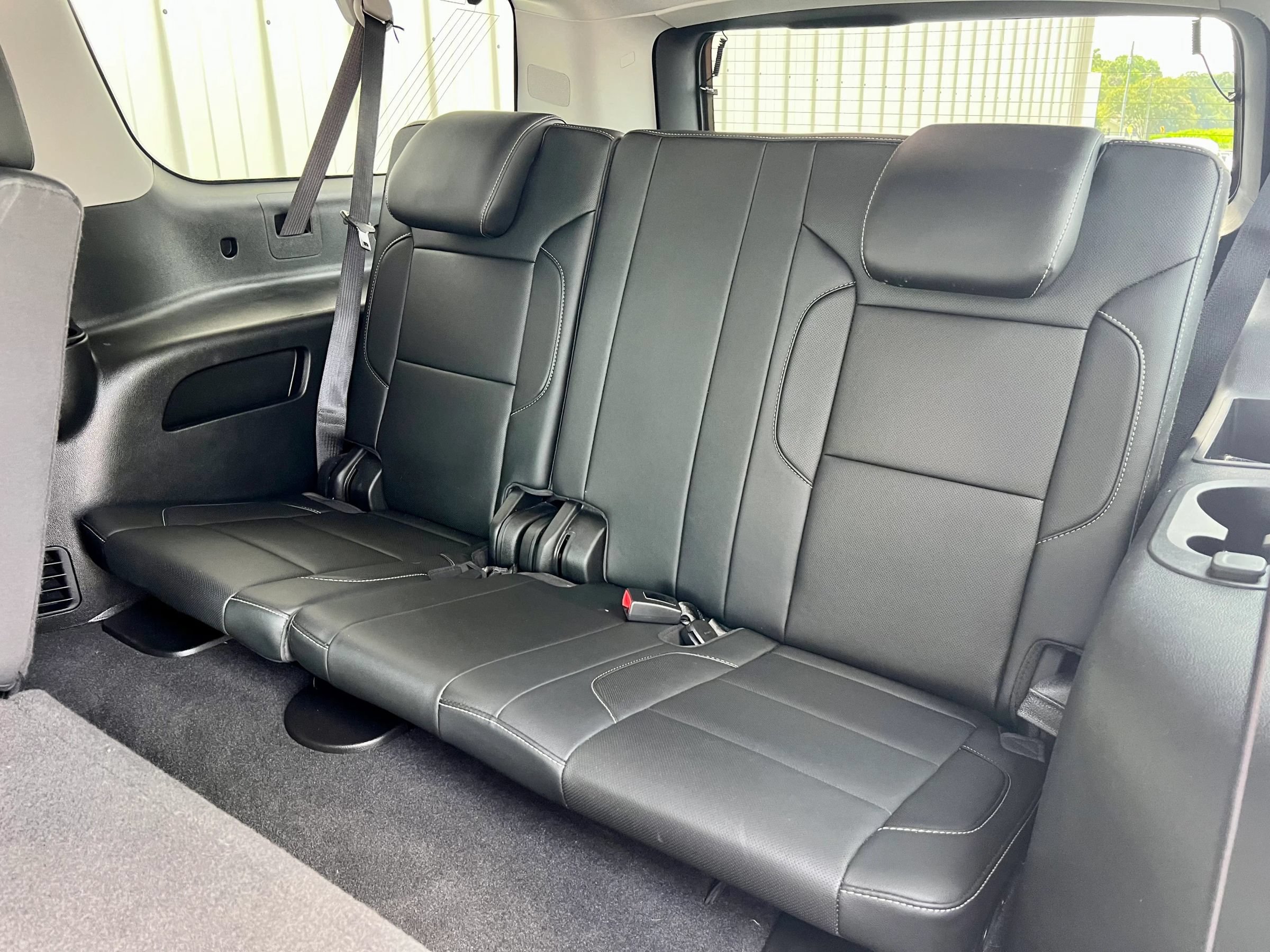 Used 2020 Chevrolet Suburban Premier AWD/4WD image 36