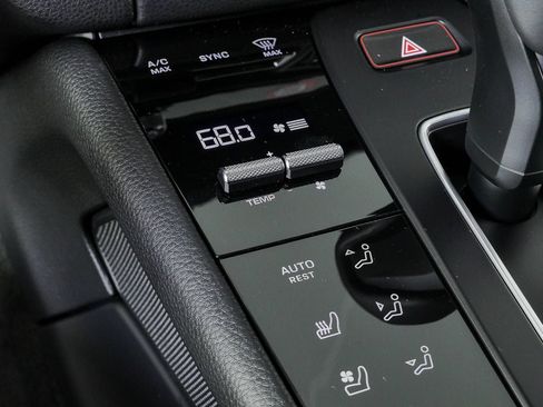New 2026 Porsche Macan Turbo AWD/4WD image 18
