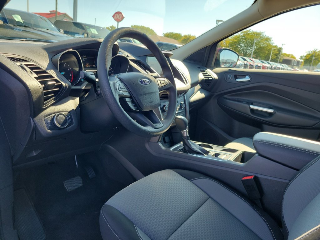 Certified 2017 Ford Escape SE w/ Equipment Group 201A FWD image 21