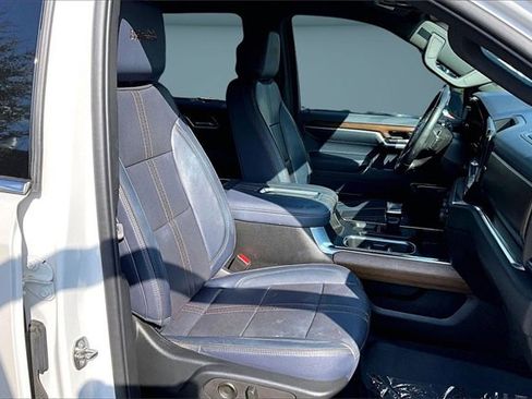 Used 2022 Chevrolet Silverado 1500 High Country w/ Z71 Off-Road Package image 30