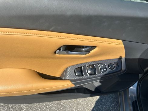 Used 2022 Nissan Sentra SV w/ SV Premium Package FWD image 10