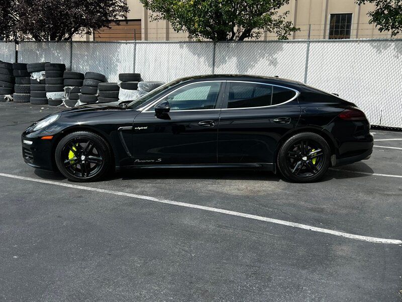 Used 2014 Porsche Panamera S RWD image 4