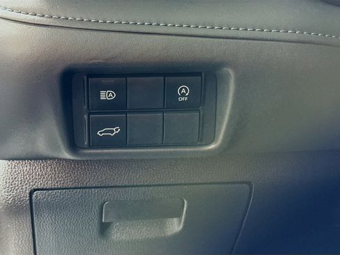 Certified 2024 Toyota Highlander XSE AWD/4WD image 10