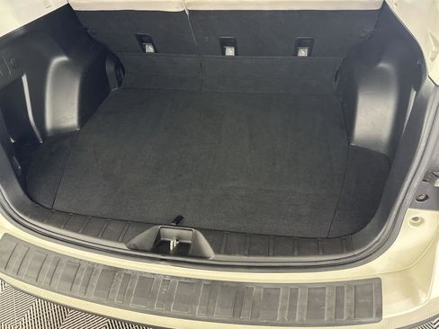 Used 2015 Subaru Forester 2.5i Premium w/ All-Weather Package image 15