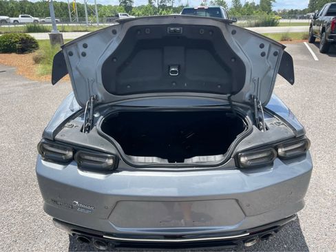 Used 2020 Chevrolet Camaro SS RWD image 20