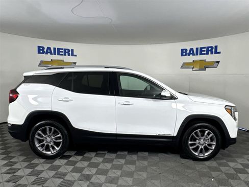 Used 2023 GMC Terrain SLT AWD/4WD image 6