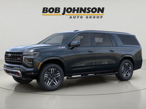 New 2026 Chevrolet Suburban Z71 w/ Comfort Package AWD/4WD image 5