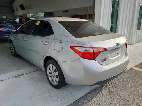 Used 2015 Toyota Corolla LE FWD image 2