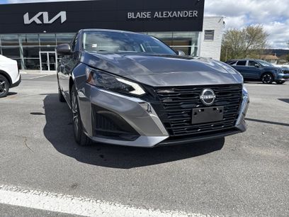 Used 2023 Nissan Altima 2.5 SV w/ SV Premium Package