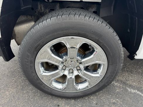Used 2019 RAM 1500 Big Horn AWD/4WD image 45