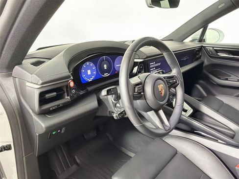 Certified 2025 Porsche Macan Electric RWD image 4