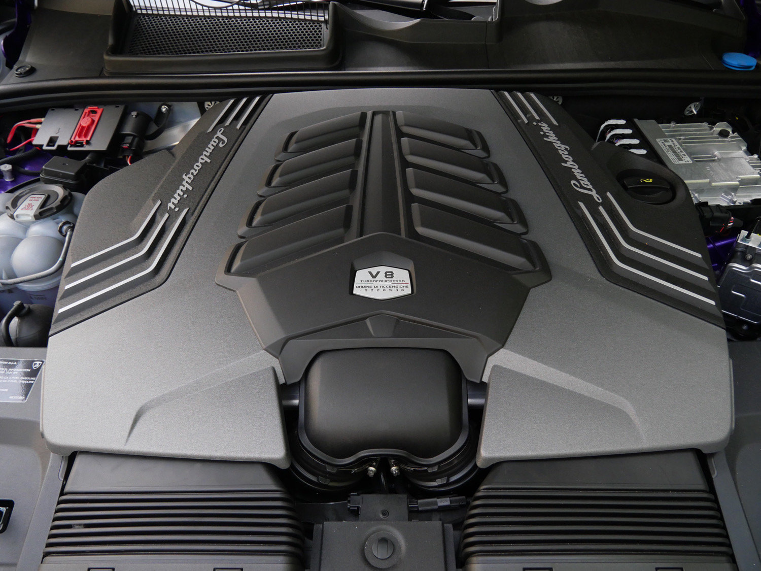 Used 2024 Lamborghini Urus Performante AWD/4WD image 41