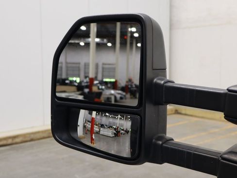 Used 2018 Ford F550 2WD Crew Cab Super Duty image 27