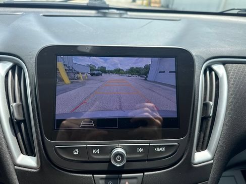 Used 2024 Chevrolet Malibu LT FWD image 13