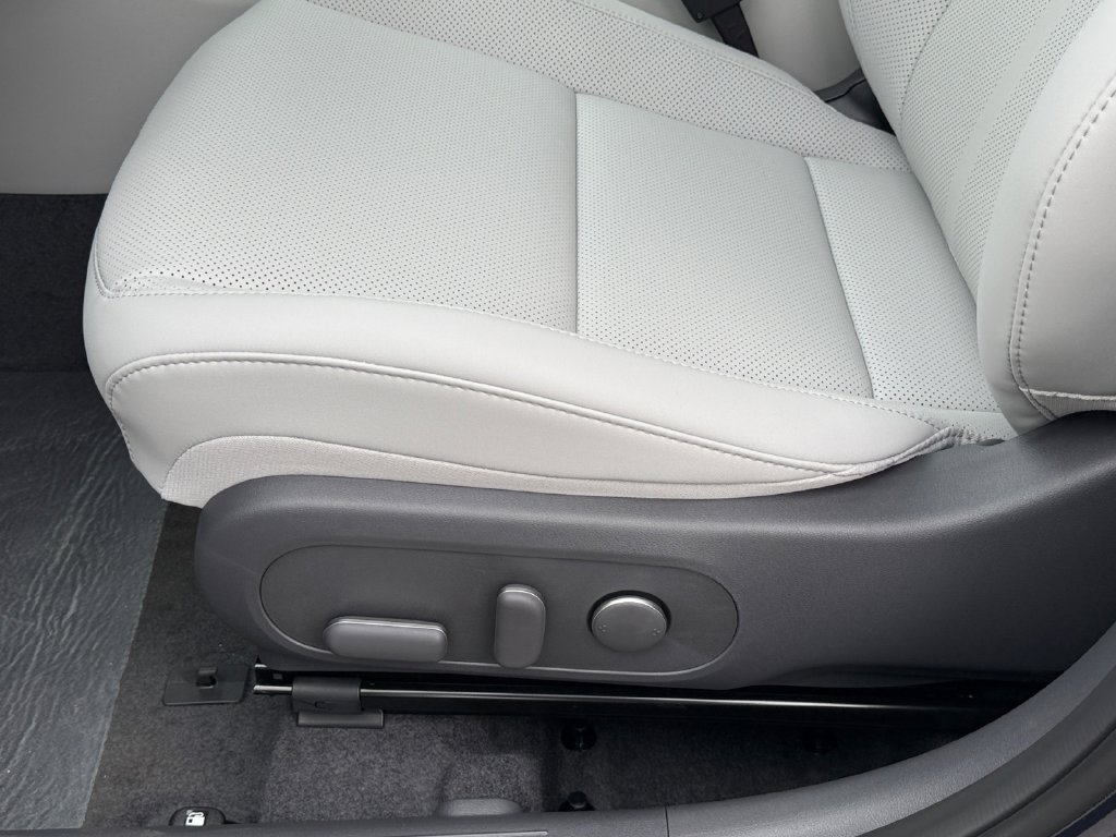 New 2027 Hyundai Kona Limited AWD/4WD image 17
