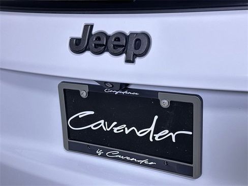 Used 2024 Jeep Compass Latitude w/ Convenience Group image 32