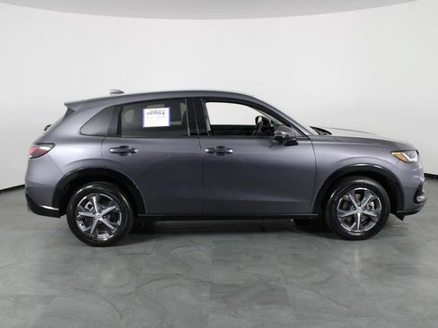 Used 2024 Honda HR-V EX-L image 11