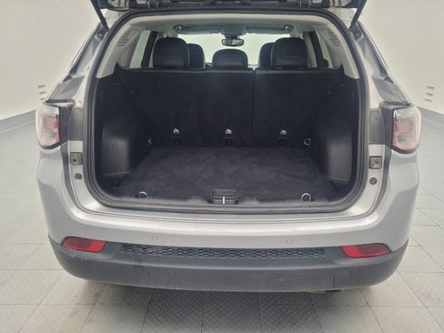 Used 2021 Jeep Compass Limited AWD/4WD image 29