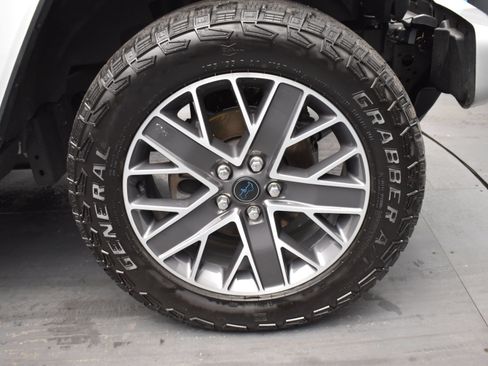 Used 2024 Jeep Wrangler High Altitude AWD/4WD image 16