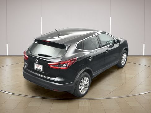 Certified 2021 Nissan Rogue Sport S FWD image 32