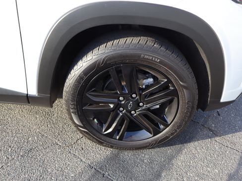 Used 2026 Chevrolet Trax ACTIV w/ Driver Confidence Package FWD image 36